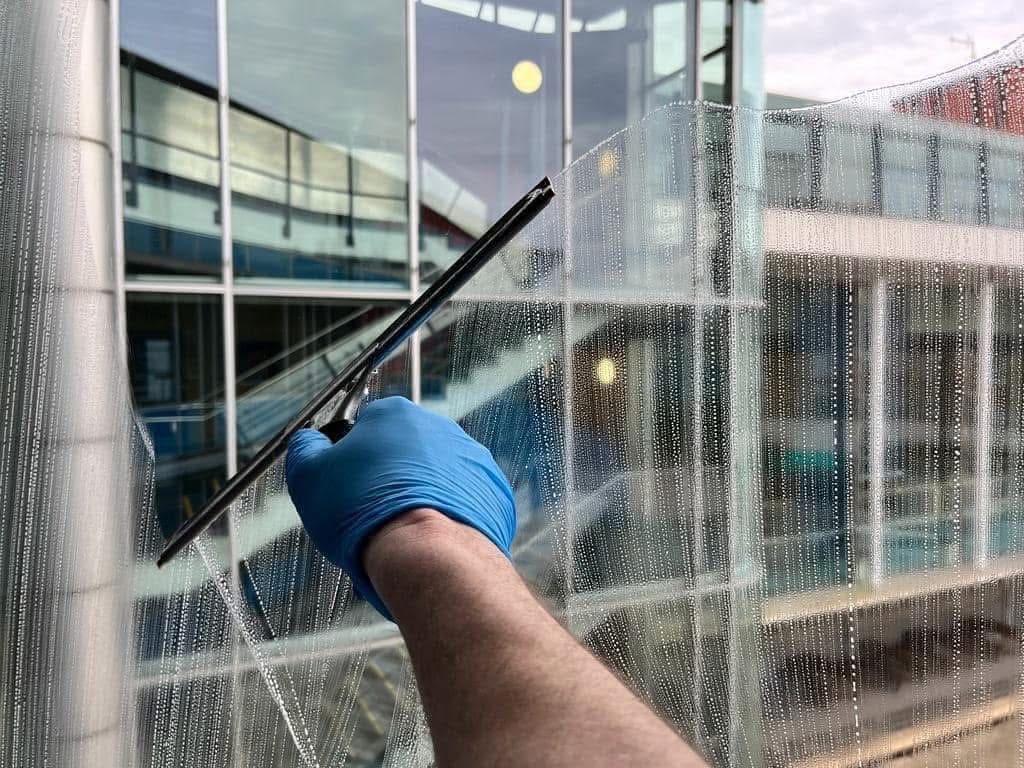 leading commercial window cleaning company in London