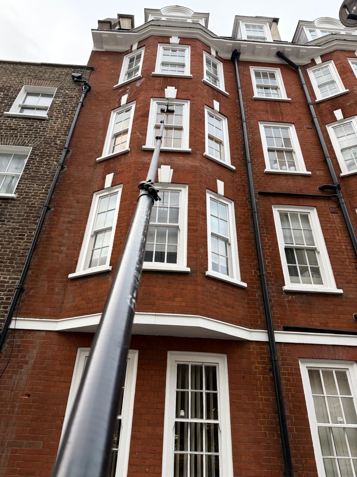 Mansion block sash window cleaning in Barnes, SW13